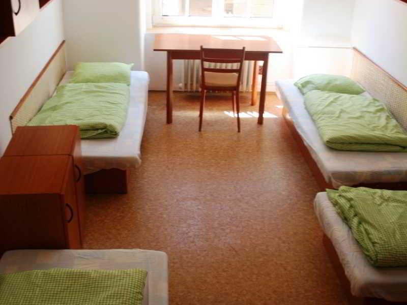 Dizzy Daisy Hostel Praha Eksteriør bilde